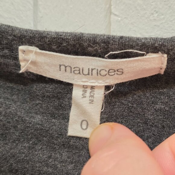 Maurices Sunkissed Pineapple Gray T-Shirt Size 0 0X - Picture 3 of 4